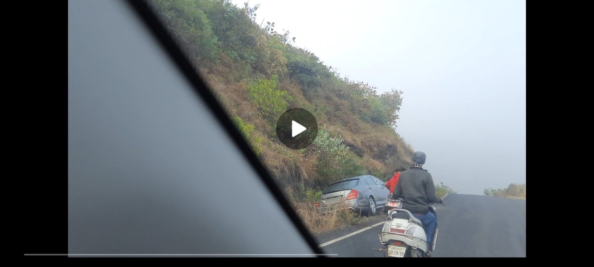 vega_yaa's tweet photo. I saw badly damaged Mercedes-Benz car in #Bopdev ghat today morning. I guess driver lost control :-/ #Pune #Kondhwa #Yewalewadi https://t.co/KZx6vEtnCe