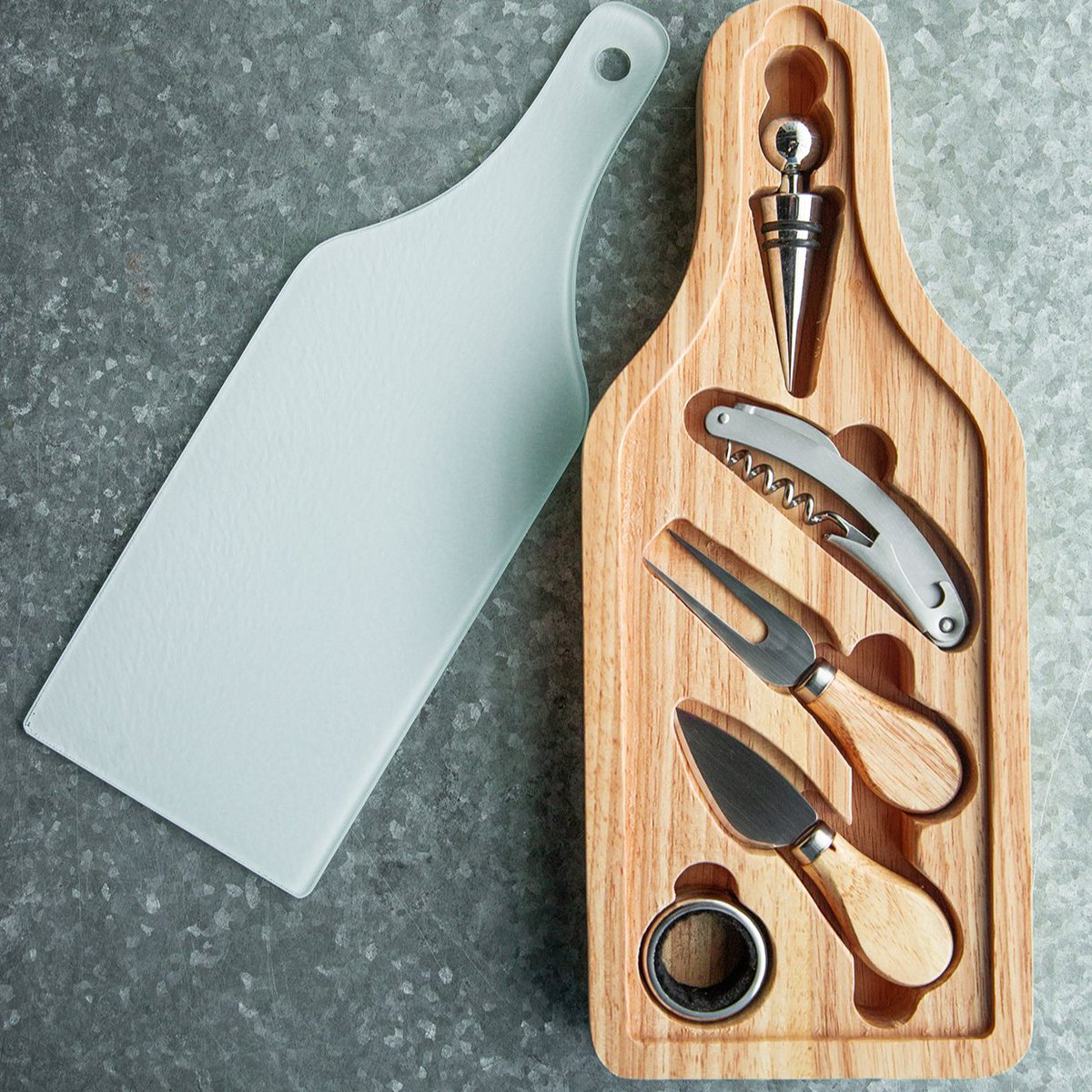 50lougift's tweet photo. We're starting a new series - things you didn't know you could print on. Like this for example, a cheeseboard/wine opener set. Print your custom message for a couple's wedding, an housewarming or a client. https://t.co/uMhmIlExBF