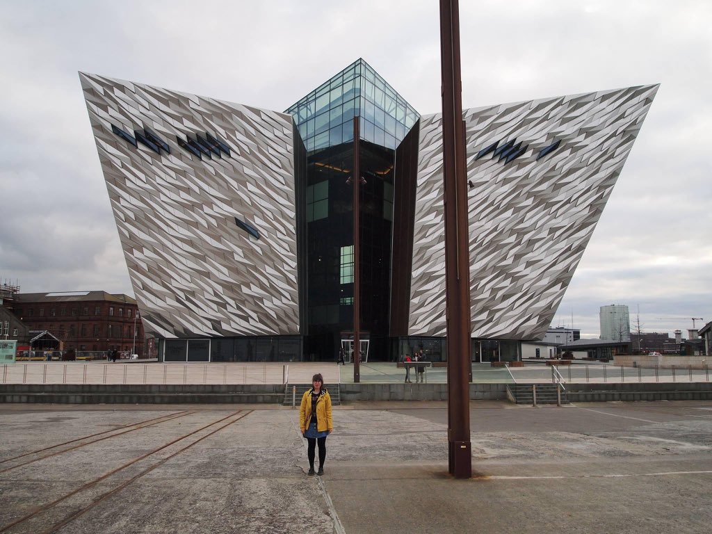 In Belfast we went to the Titanic Museum. The museum stands in the former Harland & Wolff shipyard where the Titanic was built between 1909 and 1911 and it was extremely interesting.