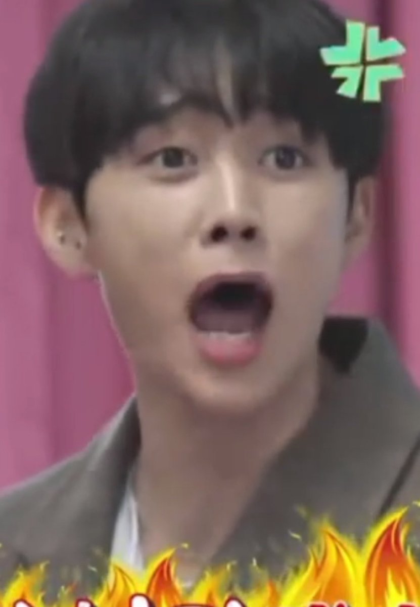 Anonymous7910's tweet photo. A thread photo's meme ✨The Boyz✨✌ https://t.co/oCQBK5fxt7