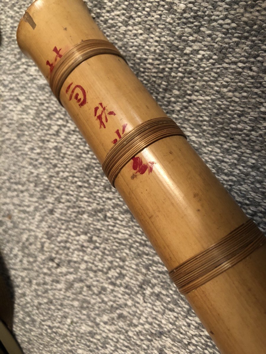 ybliuao's tweet photo. Fixed an old 明暗流 shakuhachi 2.0 that cost 2 days, with oldschool craft. https://t.co/EdAs5FbrT4