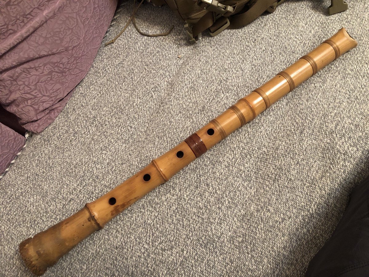 ybliuao's tweet photo. Fixed an old 明暗流 shakuhachi 2.0 that cost 2 days, with oldschool craft. https://t.co/EdAs5FbrT4