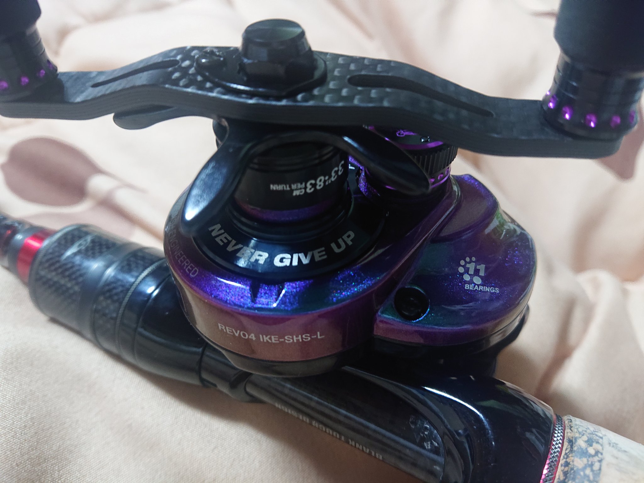 佐藤 秀人 ヒデ 久々にベイトリール追加 カバー撃ち用にします Abugarcia Revo Revoike アブガルシア レボ レボアイク T Co Npb8cfqgbb Twitter