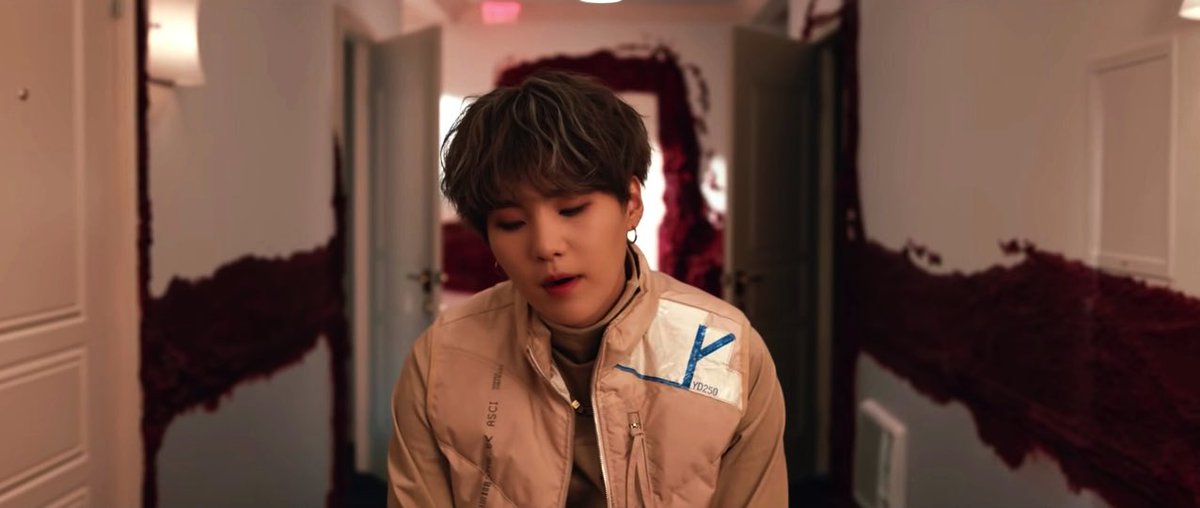 siren like noises(? idk what to call that, i am so sorry) in the bgm over his soft voice… but it’s almost like those moments in horror movies where i’m waiting for a jump scare)