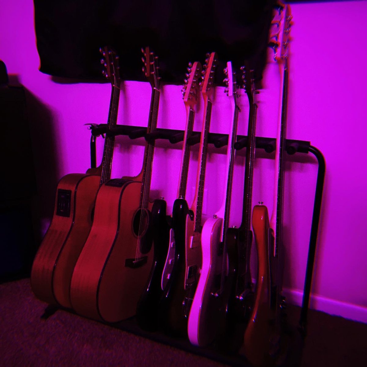thejoshsentner's tweet photo. T H £ V l B £ @sentnerrecords #homestudio #64audio https://t.co/qtQtGwbEJw