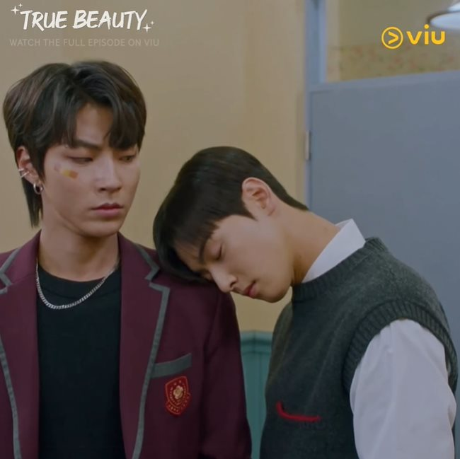 98chewi's tweet photo. even this part is changed 🤭💖
#TrueBeauty #HanSeoJun #LeeSuho #LimJugyeong #SeoSu https://t.co/PbL02rUbDE