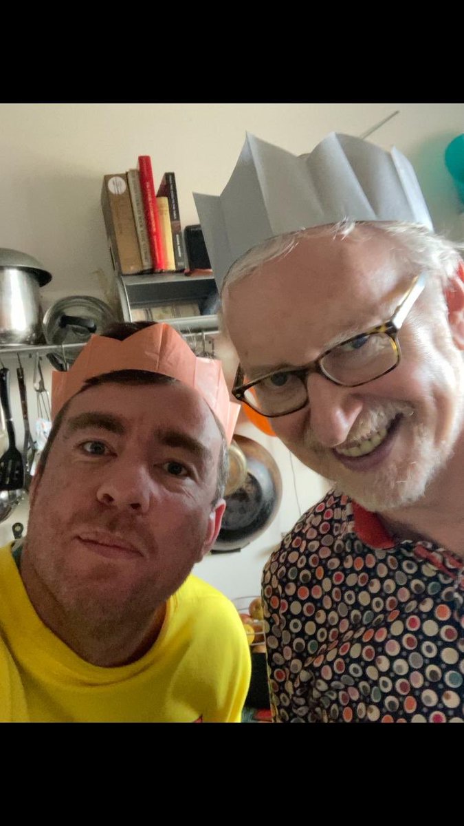 eggsbened's tweet photo. At last: itโs Covid-cancelled Christmas.
#ThereWasBreadSauce
#AndEverythingElse https://t.co/Y8aJCZ6Qfs