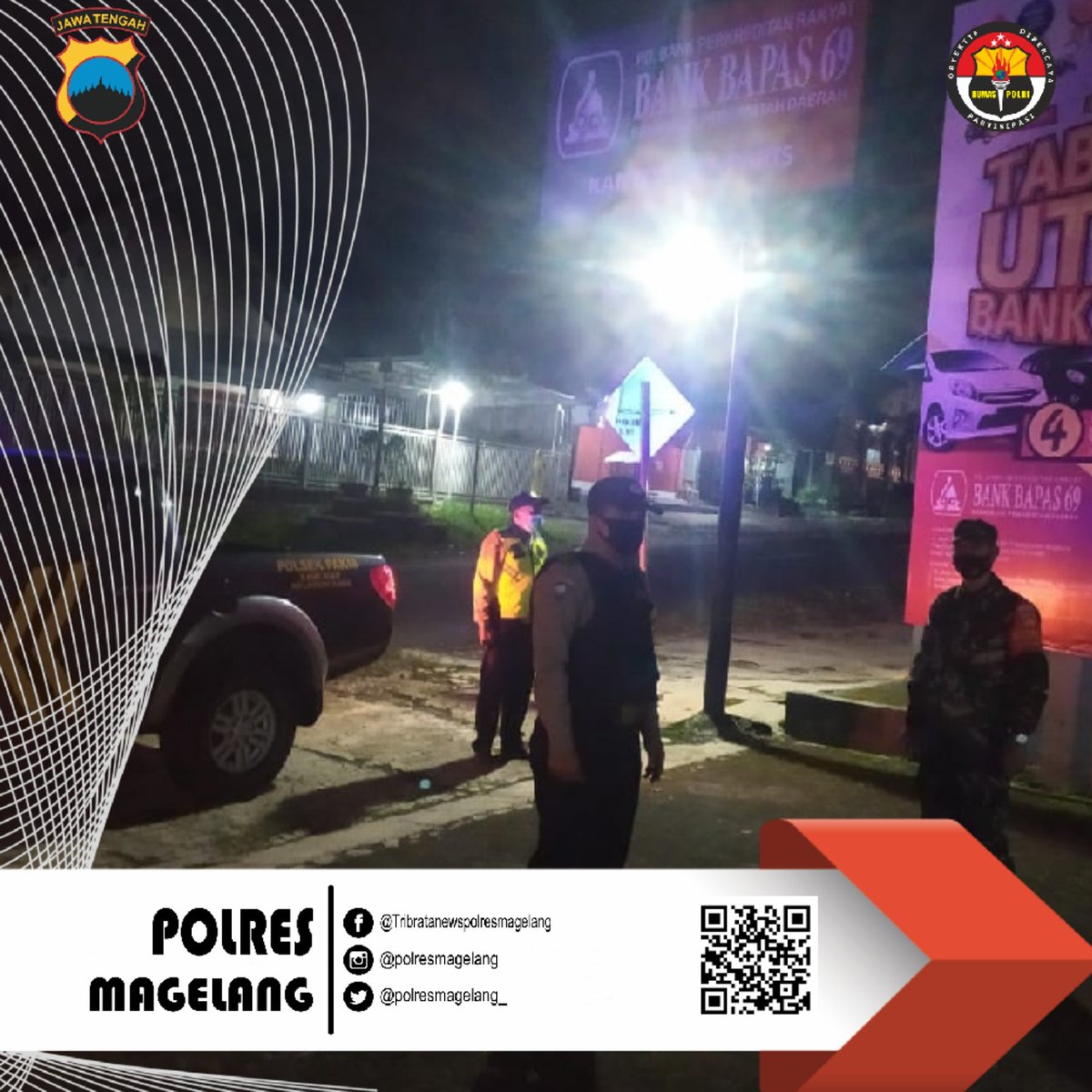 PolsekPakis_'s tweet photo. Dalam rangka untuk menjaga situasi kamtibmas dan kamseltibcar lantas di Kecamatan Pakis tetap aman, tertib, lancar dan kondusif. Polsek Pakis bersama Koramil 08 Pakis melaksanakan Blue Light Patrol antisipasi 3C.
#BlueLightPatrol #PoliceBackBone #TNIPolri https://t.co/fpMNkYGEl2