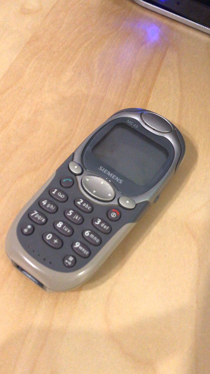 wolfphil's tweet photo. Oh my...what an incredible old phone I found today in my cupboard. I used this #Siemens ME45 around 2000ish. #timeflies https://t.co/nGtc9lb5mc