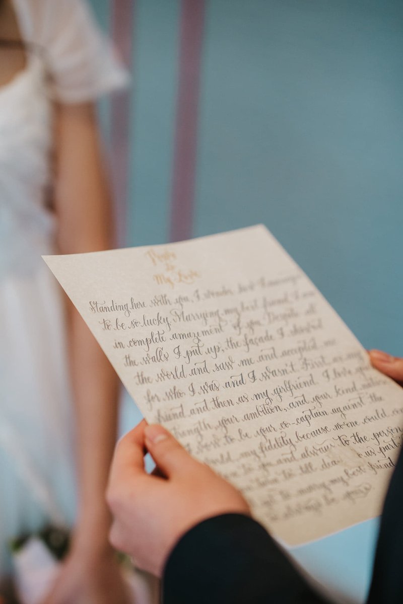 sho_writes's tweet photo. I recently participated in a beautiful wedding shoot in Texas and I'm thrilled to share these stunning photos from #LaurenCrumplerPhotography. What a beautiful start to the year 💗
Stationary: Untold Calligraphy https://t.co/t2za2Wdwc5