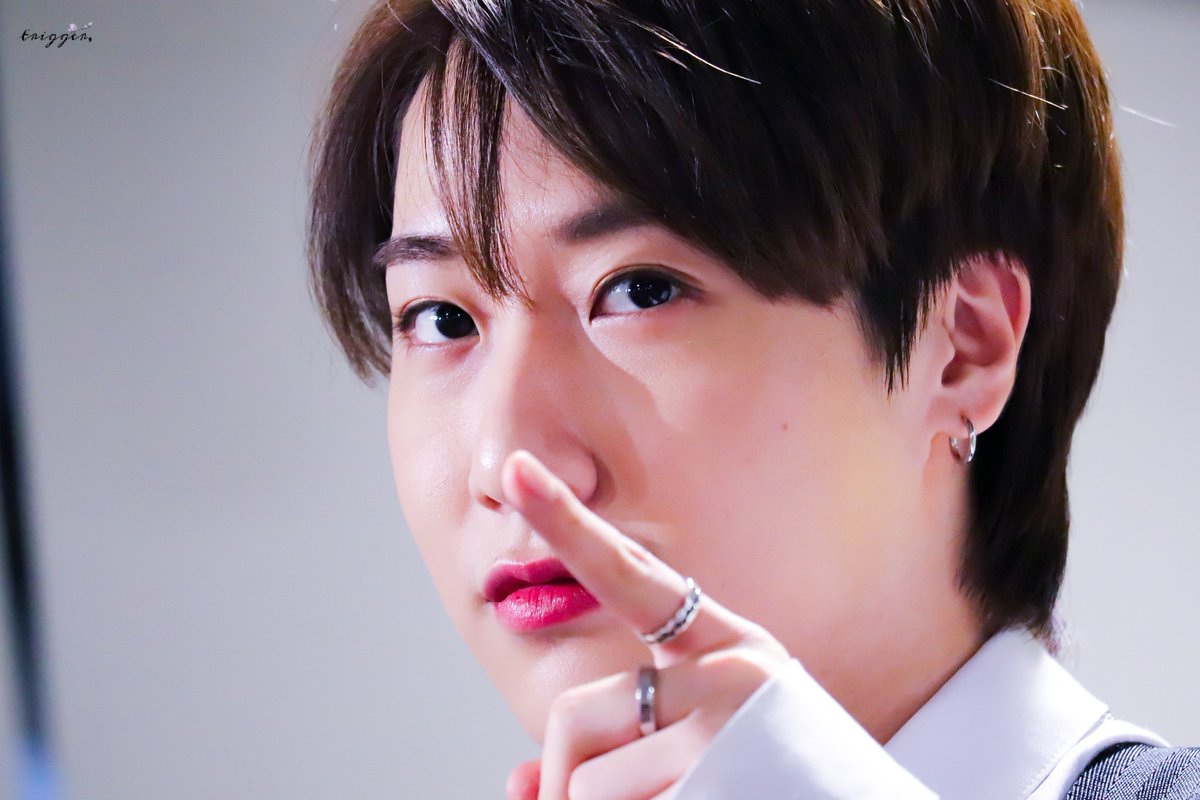 210110 동명아 생일 축하해🥳💜
#원위 #ONEWE #동명 #손동명
#Dongmyeong #ドンミョン
#OurSunDongmyeong
#0110_DONGMYEONG_DAY
#별보다_빛나는_동명아_생일축하해