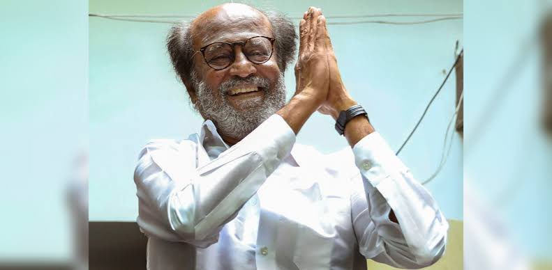 ஆனால் டிஜிடல் பிரச்சாரம் மூலம் மாற்றத்திற்கான விதையை உங்களால் போட முடியும். தமிழகம் இப்போது போல் மாற்றத்துக்காக என்றைக்கும் ஏங்கியதில்லை. மக்கள் நிச்சயம் வாக்களிப்பார்கள். உழைக்க நாங்க தயாராக உள்ளோம். கட்சியை தொடங்கி உங்க செயல்திட்டங்களை மக்களிடம் வையுங்கள்.  @rajinikanth 2/5