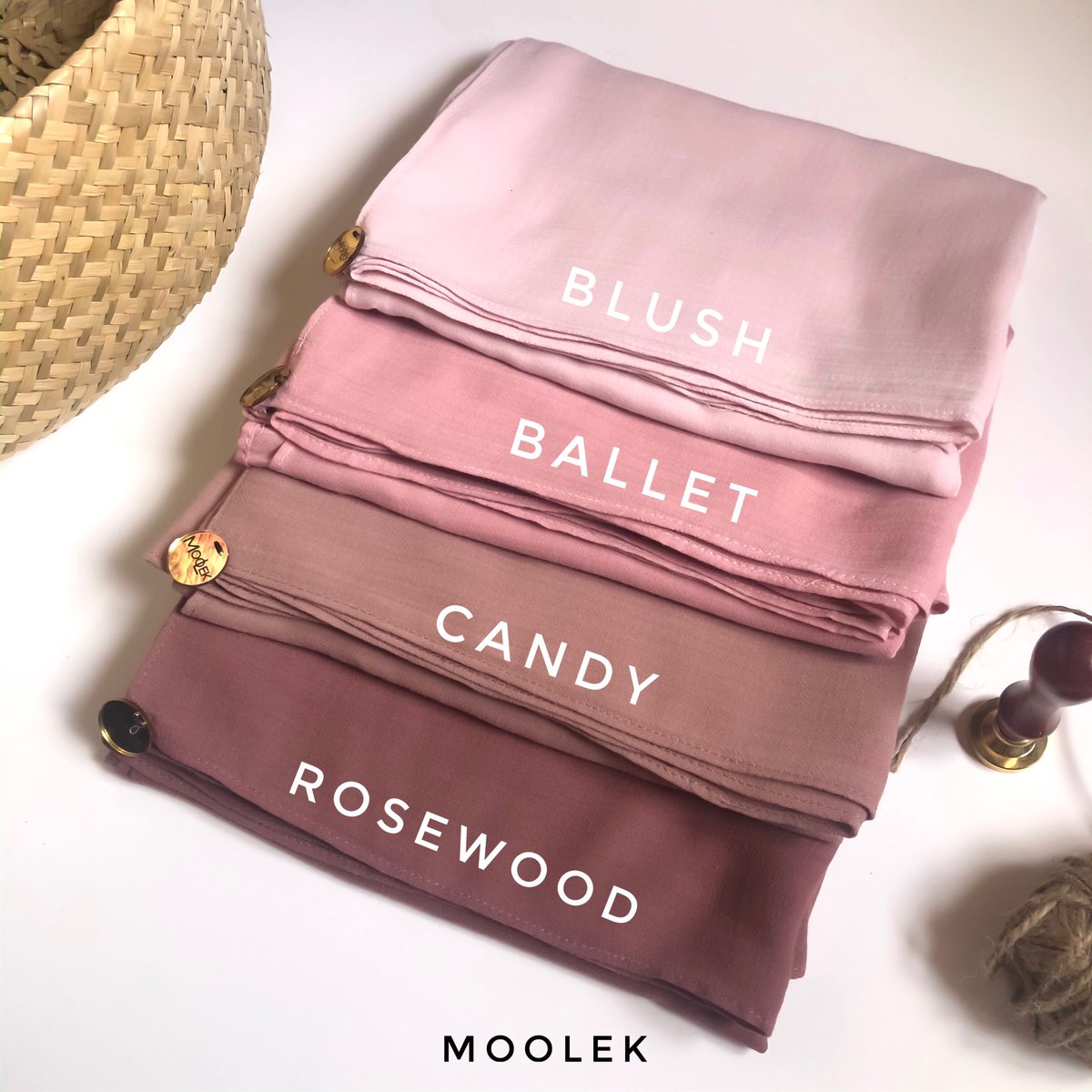 moolek__'s tweet photo. THREAD PASAR MALAM MOOLEK BEROPERASI ❗️

Rezeki saya rezeki awak . Rezeki awak rezeki saya . Moga dilimpahkan rezeki yang berpanjangan semua ❤️✨ https://t.co/lrtv2yEgpB