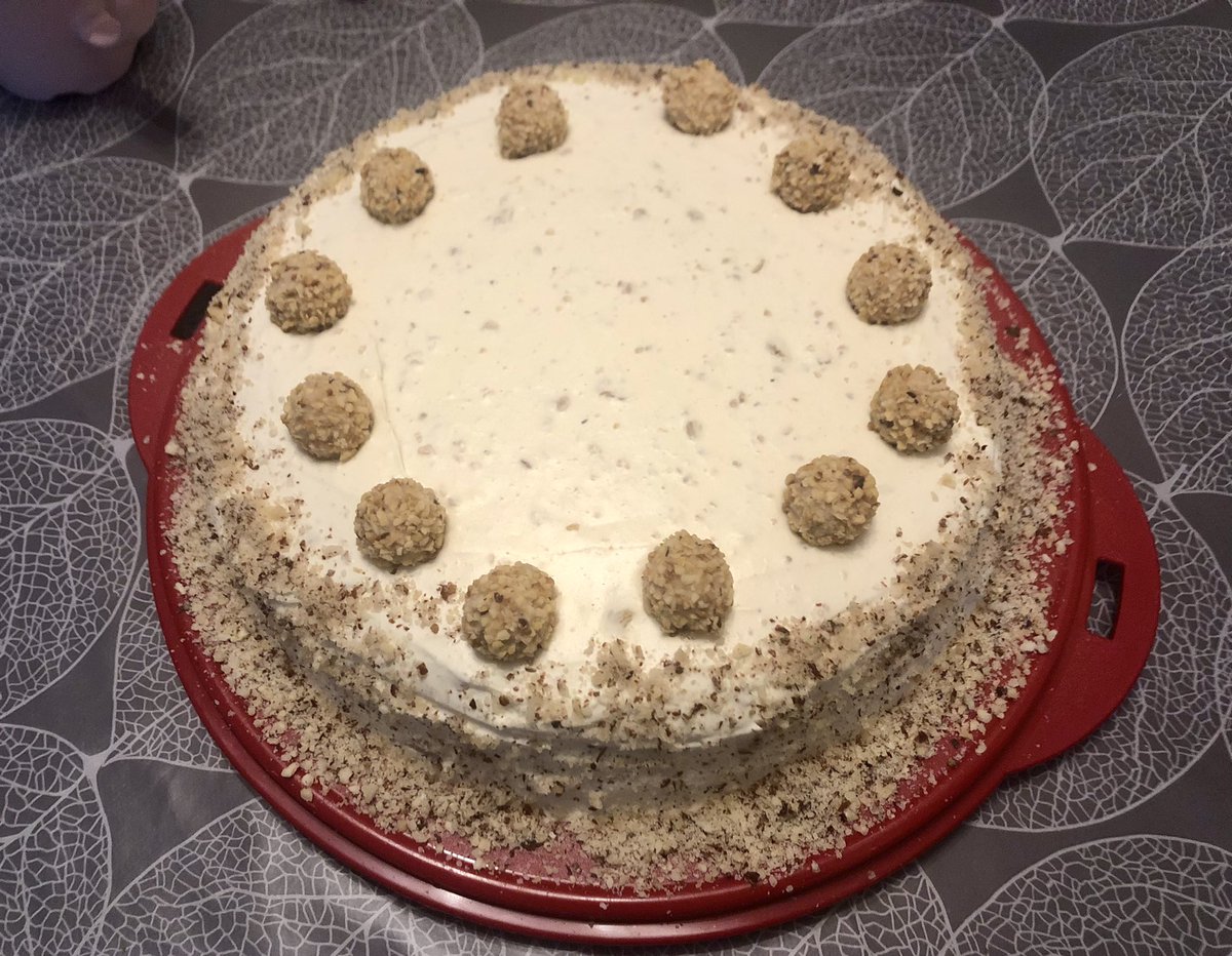 _MsHero's tweet image. Hab ich schon erzählt, was mein Ehemann (höhö) für ein exzellenter Bäcker ist ❤️❤️❤️