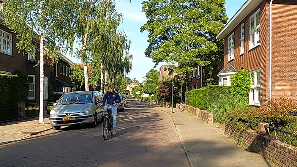 Cycling_Embassy's tweet photo. "Sustainable Safety" is one of the cornerstones of Dutch road safety policy.

Its ultimate goal is create a road network so reliable that everybody can get home safely. Not only fit able-bodied people or drivers in protected vehicles, but every road user.

https://t.co/uCEBKbmZQL https://t.co/WzKB4NSaTS