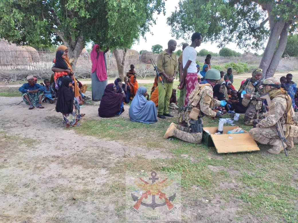 kdfinfo's tweet photo. It's not in every patrol mission that something interesting happens; - Tumtish Village,Bula Golol, a sick boy says in a faint voice "Ee sacidhee" -(Help me).Our patrol stops and open our medical kits, an "under the tree clinic"."Mahad sanad"-(Thank you), for letting us help. https://t.co/8sNyrMrUUa