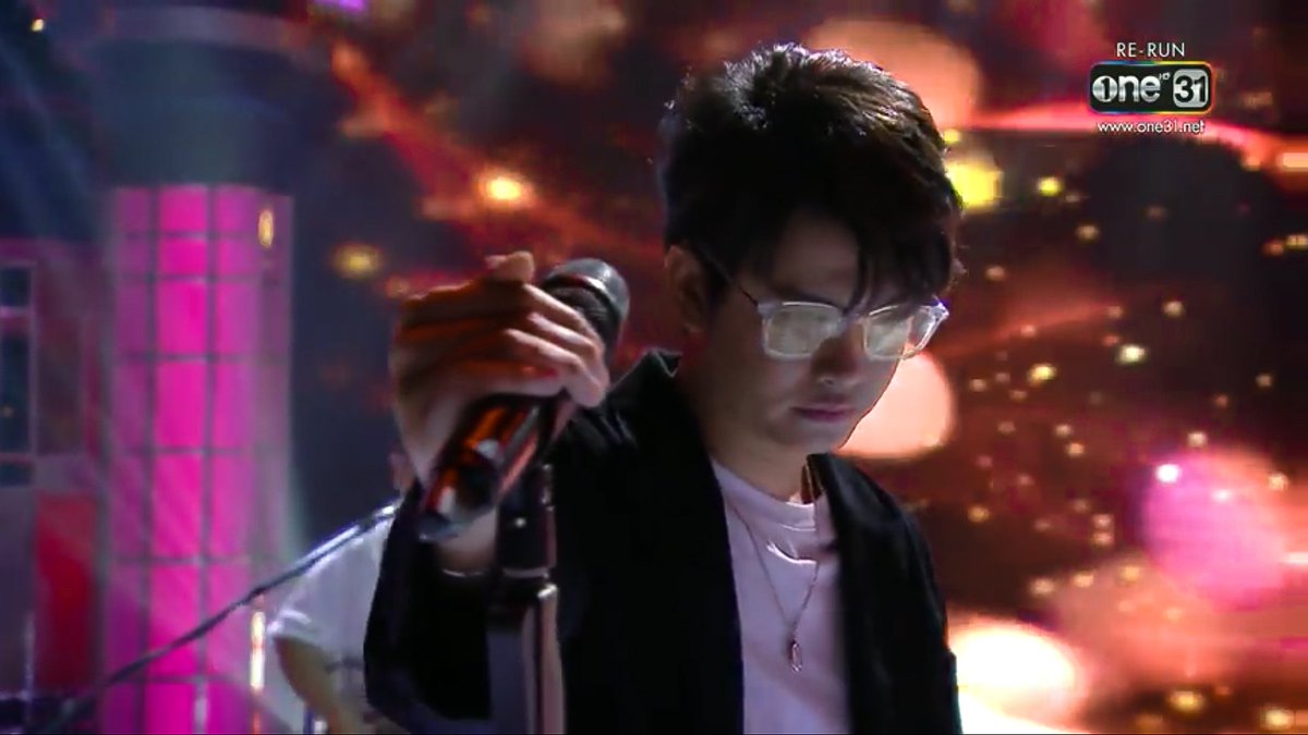 i_naped's tweet photo. ถ้าความคิดถึงมันฆ่าคนได้ ฉันคงตายไปนานแล้วและยังตายอีกหลายๆรอบด้วยเกิดปุ๊บตายปั๊บเกิดปั๊บตายปุ๊บ💙😋 #เกลือวันเด้อxนนท์ https://t.co/QBFnDVAnmd