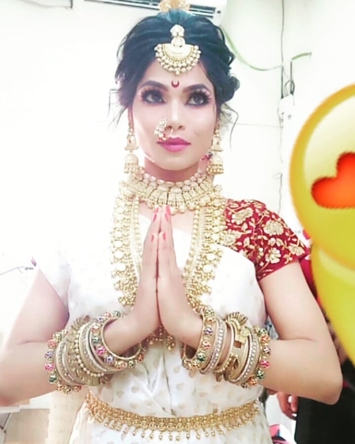 ChopraKiyara's tweet photo. ethnicity!One must be in tune with the times to appreciate tradition😍🙏
#Marathi #traditionalart #brides #HappinessChallenge #Beautyqueen #ATTITUDE #actressgallery #PositiveVibes#Confidence https://t.co/fXUIv3lmYB
