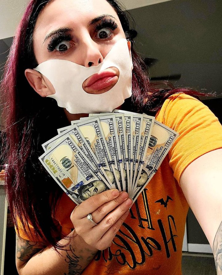 JullanyM's tweet photo. @IvyLebellexxx https://t.co/YjmCRExIsJ