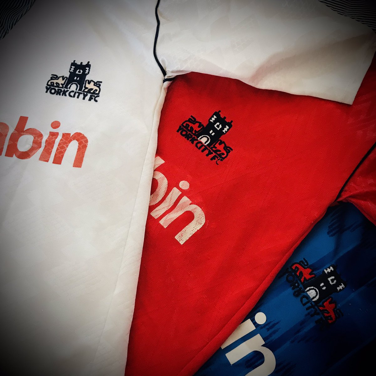 Rather than generic ‘teamwear’ supplied by a manufacturer, shirt designs were genuinely unique to that specific club. Love the keeper shirts, the purple one from  @chrismarps era, the multicoloured worn by  @deankiely40 in the 1993 Play Off Semi Vs Bury