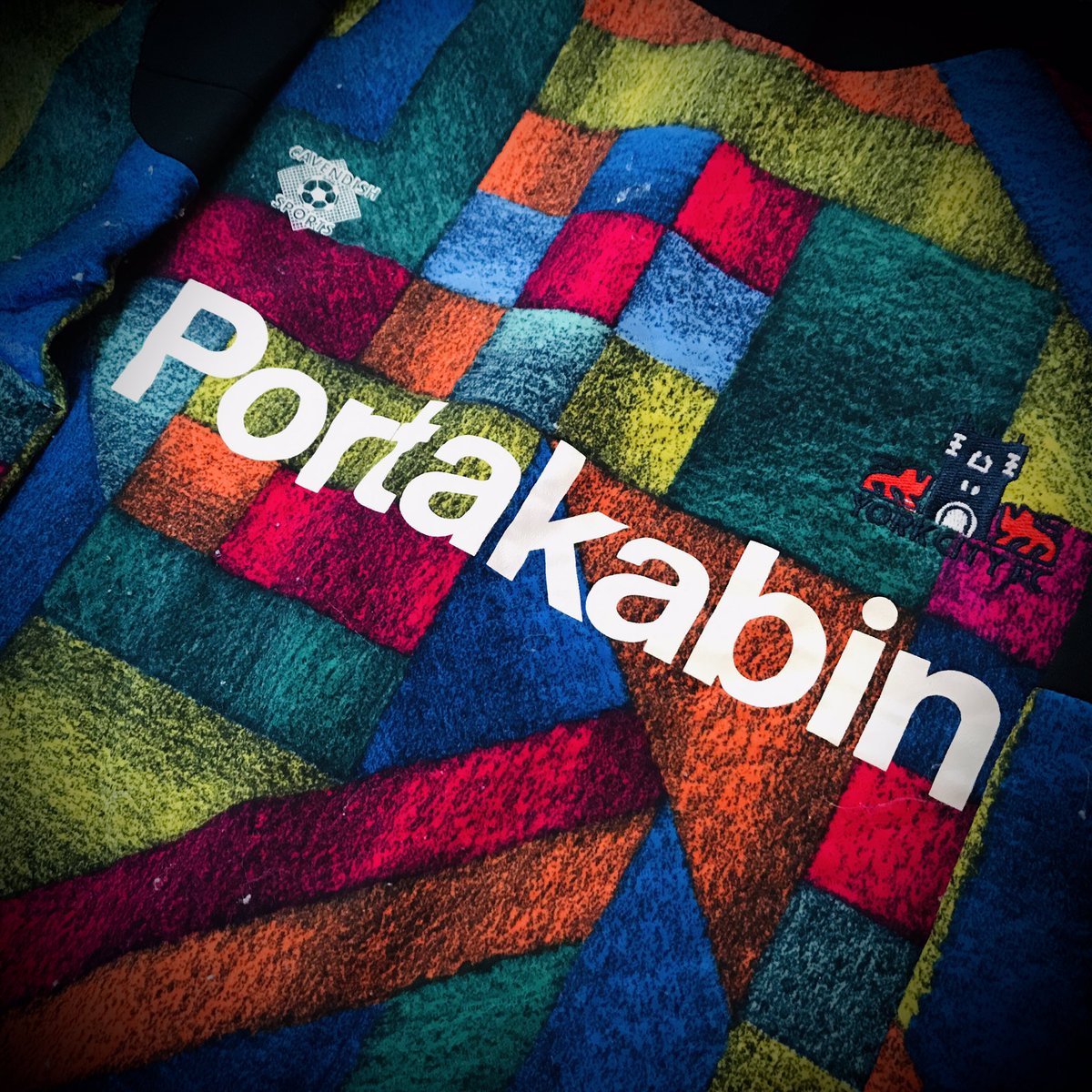 Rather than generic ‘teamwear’ supplied by a manufacturer, shirt designs were genuinely unique to that specific club. Love the keeper shirts, the purple one from  @chrismarps era, the multicoloured worn by  @deankiely40 in the 1993 Play Off Semi Vs Bury