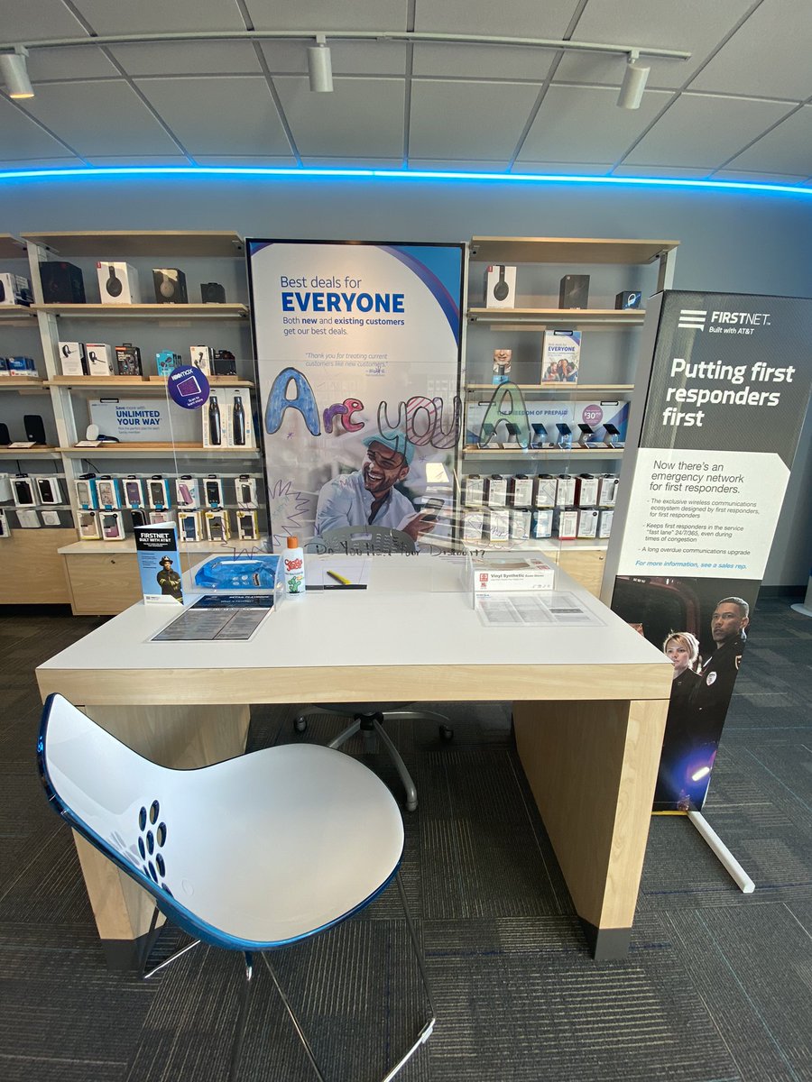 RONshorthills's tweet photo. It’s National Law Enforcement Appreciation Day! Come by and get your exclusive offers as a sign of our appreciation! #NYNJStateOfMind #LawEnforcementAppreciationDay #FirstNet #ShortHillsNJ @judy_cavalieri @shasriq @iTravyy @angels_candie @millburntwp https://t.co/lcEiDiKSqQ