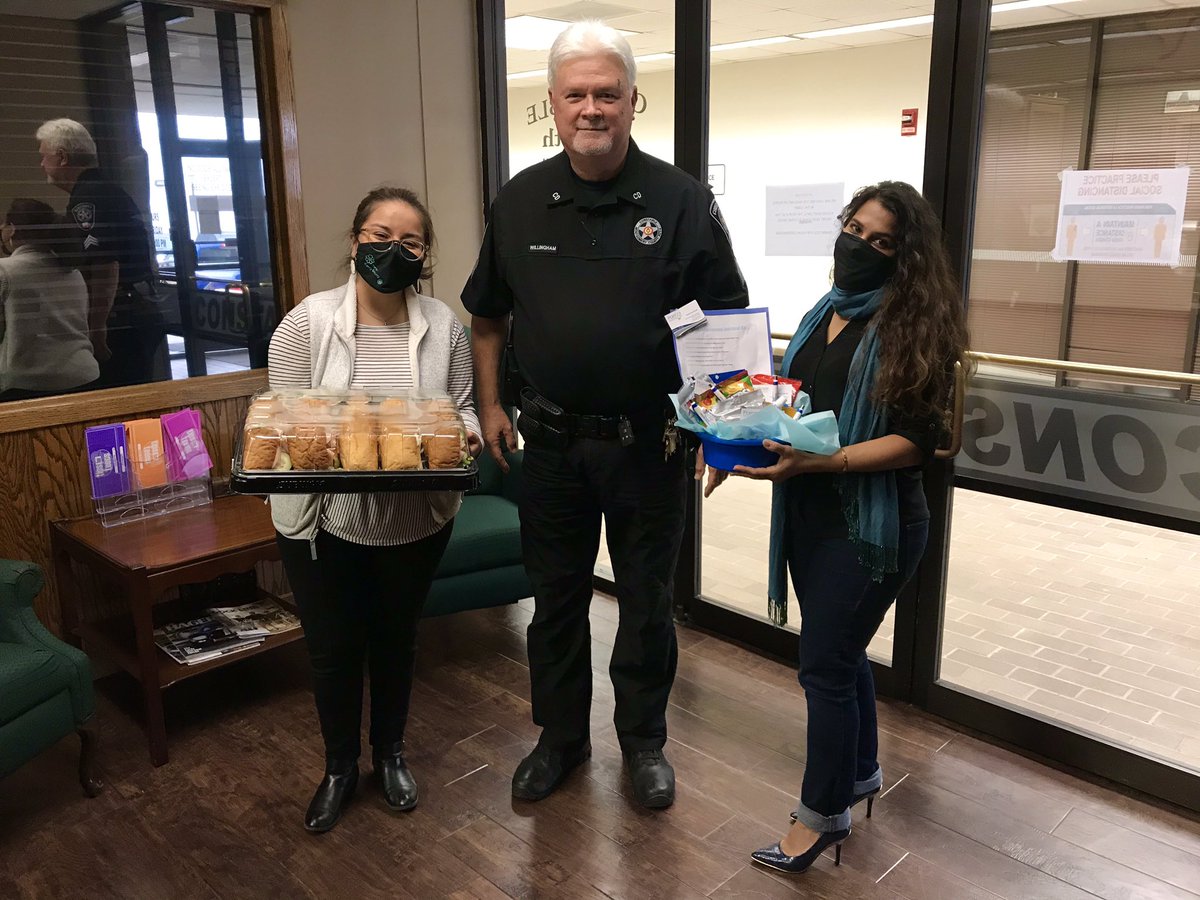 #LawEnforcementAppreciationDay We see you and we appreciate you especially during these hard times. Thank you for all the time you have responded to needs of the community and for the courage you bring every day to your job.@MCConstablePct4 <a href="/MCTXSheriff/">MCTXSheriff</a>