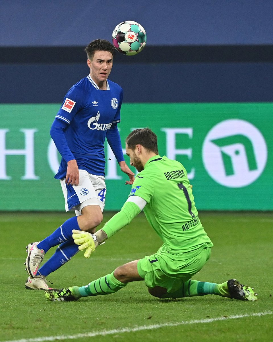 CBSSportsGolazo's tweet photo. The first American to score a hat-trick in the Bundesliga is @MatthewHoppe9 💫 https://t.co/8OycStsma3