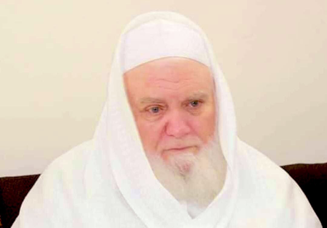Mufti_Muhammad_'s tweet photo. Death of another alim
 إنا لله وإنا إليه راجعون

Shaykh Adnan al-Saqqa of Homs (Arabic: حِمْص - Syria) passed away today in Istanbul. I met him when I visited Homs during my study days in Syria. He was a solid, traditional &amp; pious scholar. May Allah have mercy on his soul, Ameen. https://t.co/hAIphDkH06
