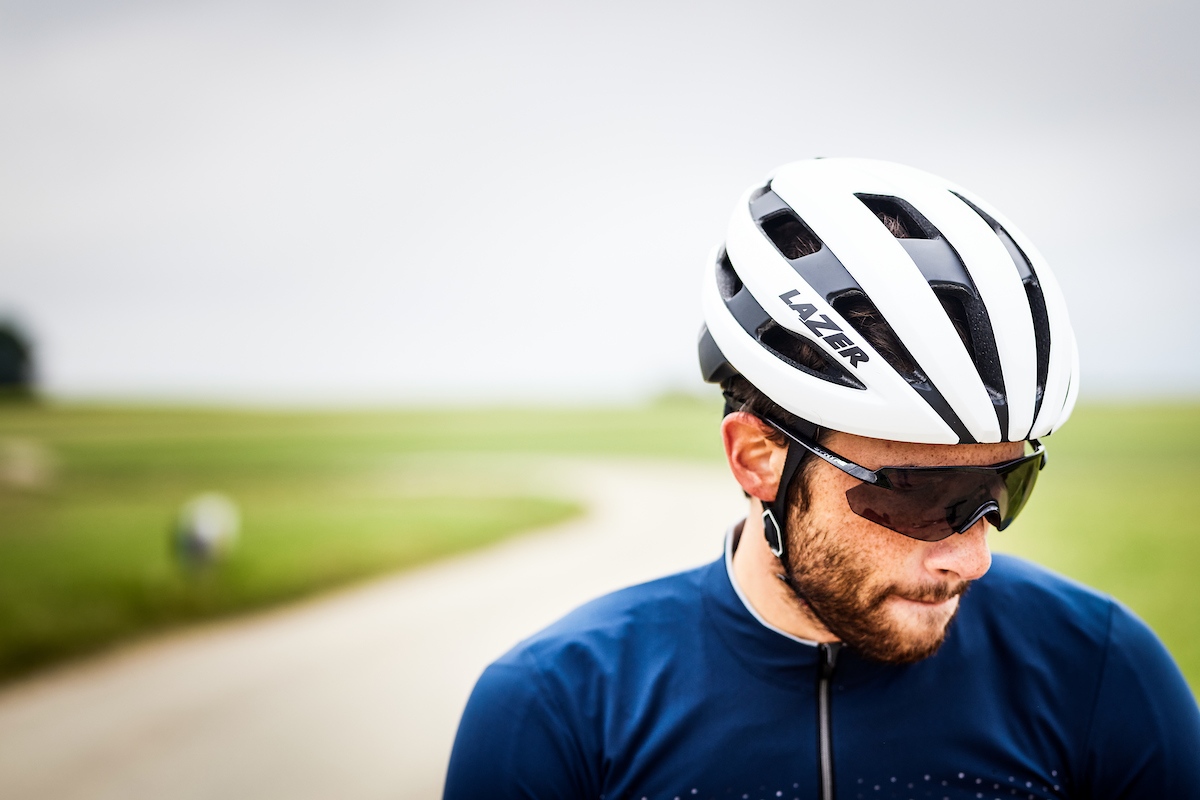 pelotonmagazine's tweet photo. New helmet alert! The @LazerSportNA Sphere and Sphere MIPS helmets bring styling and tech inspired by the top-end G1 to a more approachable price point. Details here: https://t.co/sf21B7DXla

#PelotonServiceCourse https://t.co/rtL4fGWdKG