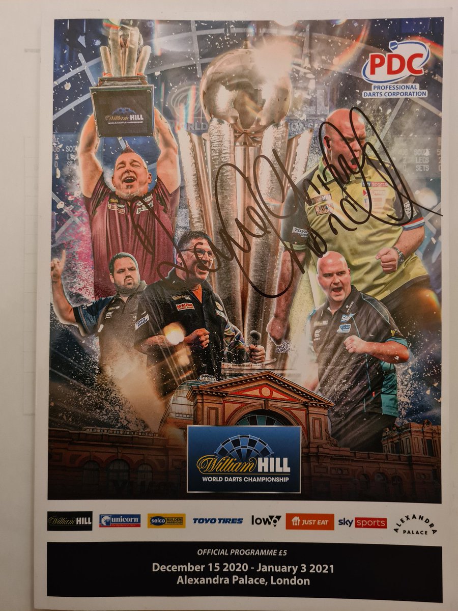 COMPETITION!!!

Win a World Championship program signed by Dave Chisnall.

Retweet and Like.

Winner will be announced on Monday.

Good luck.