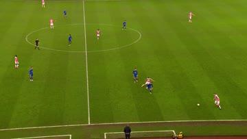 One.. two... three. 

Ayoze Pérez find the net 🎯

#EmiratesFACup @LCFC