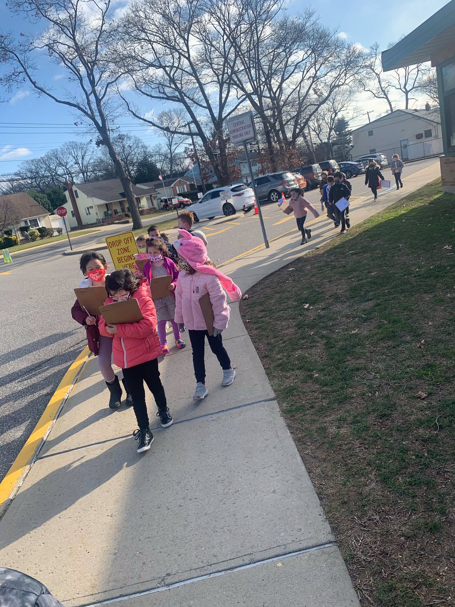 TheManorSchool's tweet photo. Going on a science “Sound Hunt!” https://t.co/ekQF1BBLzO