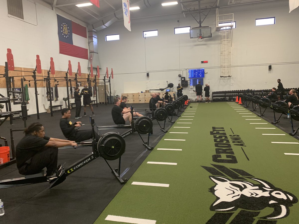 TAGofGA's tweet photo. Great to see HHD, 78th Troop Command preparing for the Army Combat Fitness Test. Being fit is a requirement to build lethal formations! #RowHarder #SharedPurpose #SharedVictory https://t.co/CxIUxwkFJg