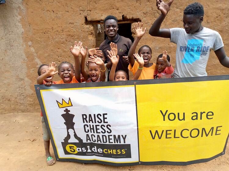 5asideCHESS's tweet photo. Josh in Uganda really inspires us with how he uses full chess and 5asideCHESS to help young refugees overcome trauma, build resilience and learn a common language #MentalHealthAwareness #5asidechess #checkonyamate #playtoconnect #your1stmoveishello #brighthygiene https://t.co/7TLwTOBB8Q