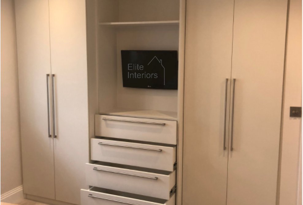 Eliteintslondon's tweet photo. A #Wardrobe is so much more than where you store clothes. More & more #Sutton homeowners want a #FocalPoint in their #BuiltInWardrobe. So we offer to build in #MediaCentres for you. Get inspired in our #BespokeWardrobes in a range of beautiful finishes @ https://t.co/X6lW9hwPH9 https://t.co/qKW1YAwFwQ