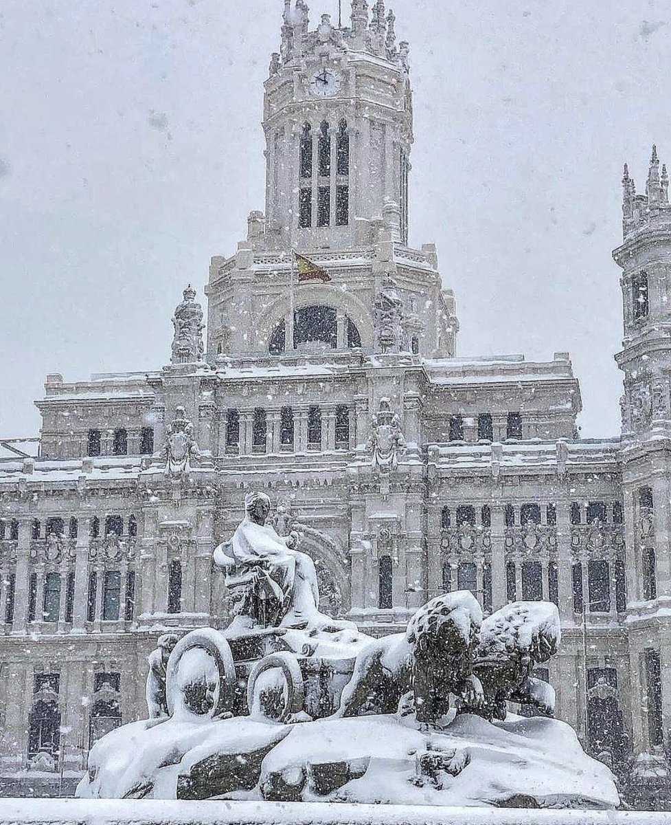 PicPublic's tweet photo. Plaza de Cibeles 
Madrid Spain https://t.co/cLkGmQTrpP