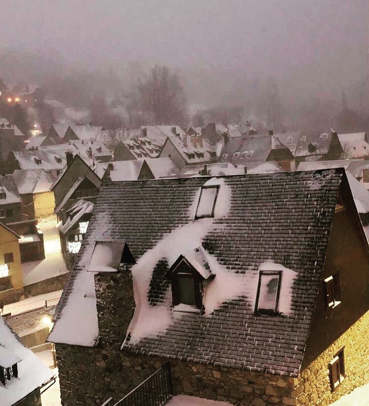 visittredos's tweet photo. 🌨Sábados en los que el tiempo no da tregua. Aunque tampoco se ve del todo mal con esta postal única.⁣
⁣
🥳Gracias por compartir tu foto con nosotros Ana Romeu.⁣
⁣
🌠Si quieres salir en nuestras publicaciones, etiquétanos o mándanos tus fotos por mensaje directo!⁣ https://t.co/yGCRdmFHAO