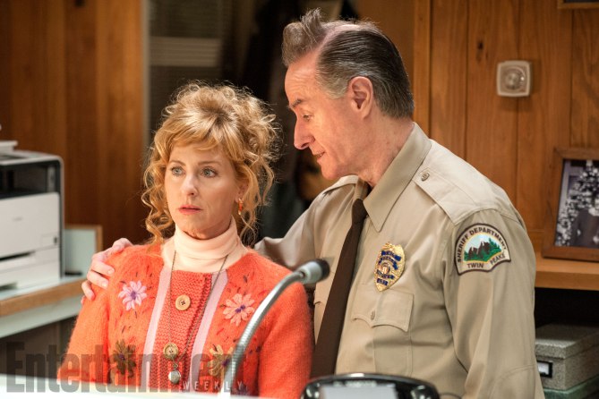 BlueRoseMag1's tweet photo. Seven
The way you say you care
#twinpeaks #comingsoon #bluerosemagazine https://t.co/EES5Q1BfHi