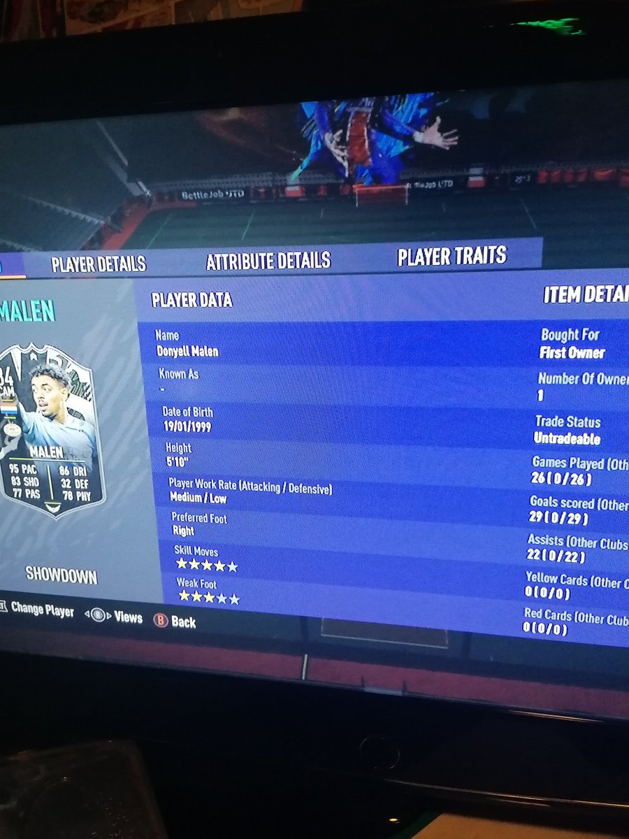 Liam Battersby Anyone Wondering If Malen Is Worth It The Answer Is Yes Already A Sick Card With Potential For An Upgrade Depending On Tomorrow S Score Fifa21 Fut21 Sbcmalen Psv