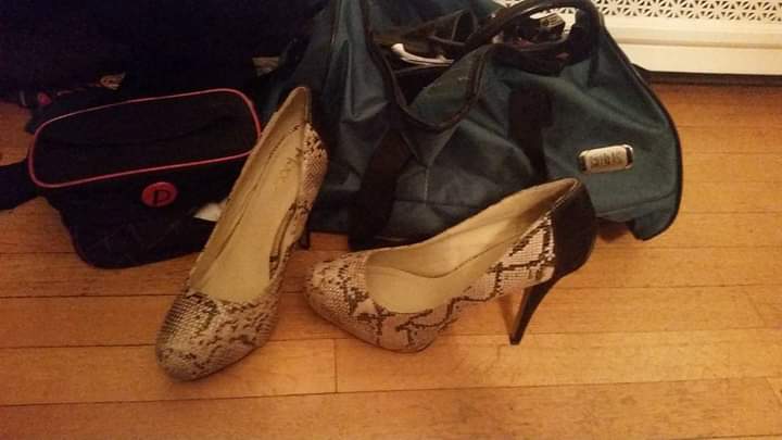 SinRestri's tweet image. In my memories from the last runway show I walked... a whole 5 years ago!!! #FormerModel #modeling #Memories