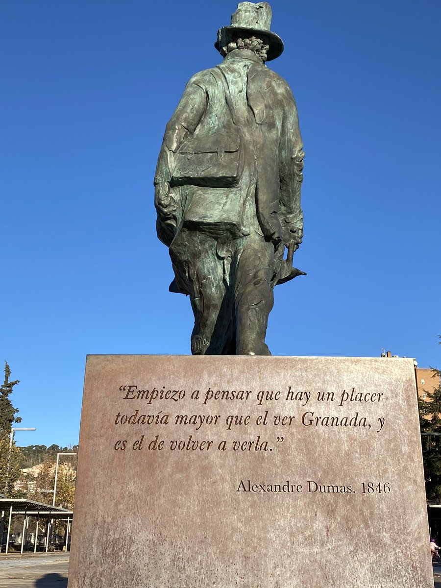 jabelainez's tweet photo. Disfrutando del solecito granadino mientras media España se atasca entre la nieve #queagustito #solenGranada #tomandoelsol #Granada https://t.co/dIdcQ9UdhX