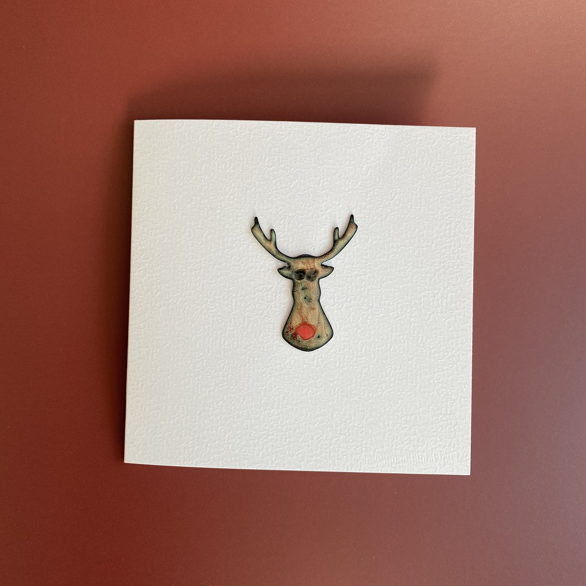 MaisyPlum2's tweet photo. Reindeer Christmas Card - Rudolph Handmade Card - Enamel Cards https://t.co/4XPGeJyNp0 #HandmadeHour #Inbizhour ##StandWithSmall #etsyselleruk ##LondonisLovinit #EshopsUK #EtsyUK #UKGiftAM #SmallCard https://t.co/NoY1yVQ1W1