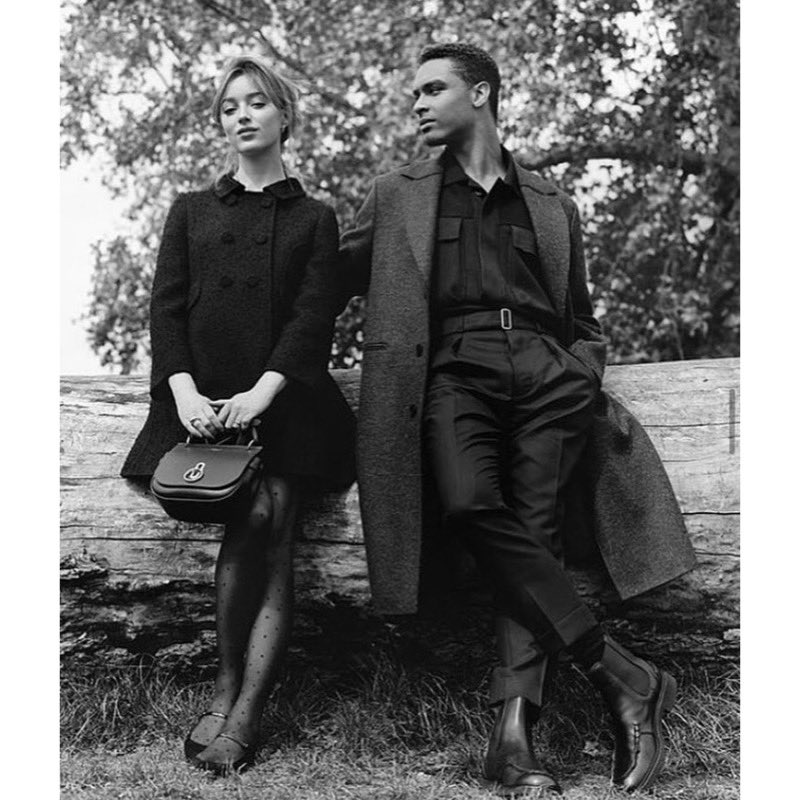 Personalpruk's tweet photo. ***R E G ร*** Bridgerton, starring @regejean , is number 1 on @Netflix in the US today and listed amongst @IMDb Editorโs picks.Flashing back to our first editorial shoot for the November issue of @BritishVogue
#regejeanpage #bridgerton #dukeofhastings #mysimon #simonbassett https://t.co/B6USr5l5S5