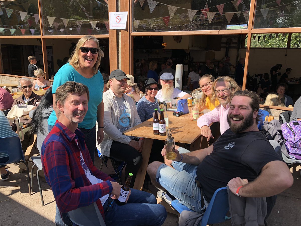 DrinkBritain's tweet photo. @ciderchat @BarMas @NeutralCiderPod @littlepiggybeer @Drinkscribbler @malt_official @theciderologist @PeteBrownBeer @CAMRA_APPLE @graftwood @FullJuiceMag @LittlePomona @inCiderJapan @PomeFruits @cidercon Us too!
And *shares instead of *shared - very much still ongoing - loving the new season with its really educational angle.
Completely agree ref Lee - mr @inCiderJapan #humandynamo
Here’s 2019 highlight - @RossCider festival, an essential for the aspiring ciderista calendar https://t.co/qT5YxBlWUZ