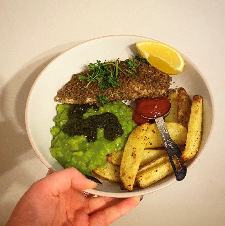 SlimmingWorld's tweet photo. Say a big hello to #2021 and commit to your #WeightLossJourney with the help of our free 7-day #SWMenu plan π! Here are some of our own creations from the delicious #Recipe ideas. Sign up: https://t.co/6iKwiEabLs https://t.co/LwR2IYb6eS