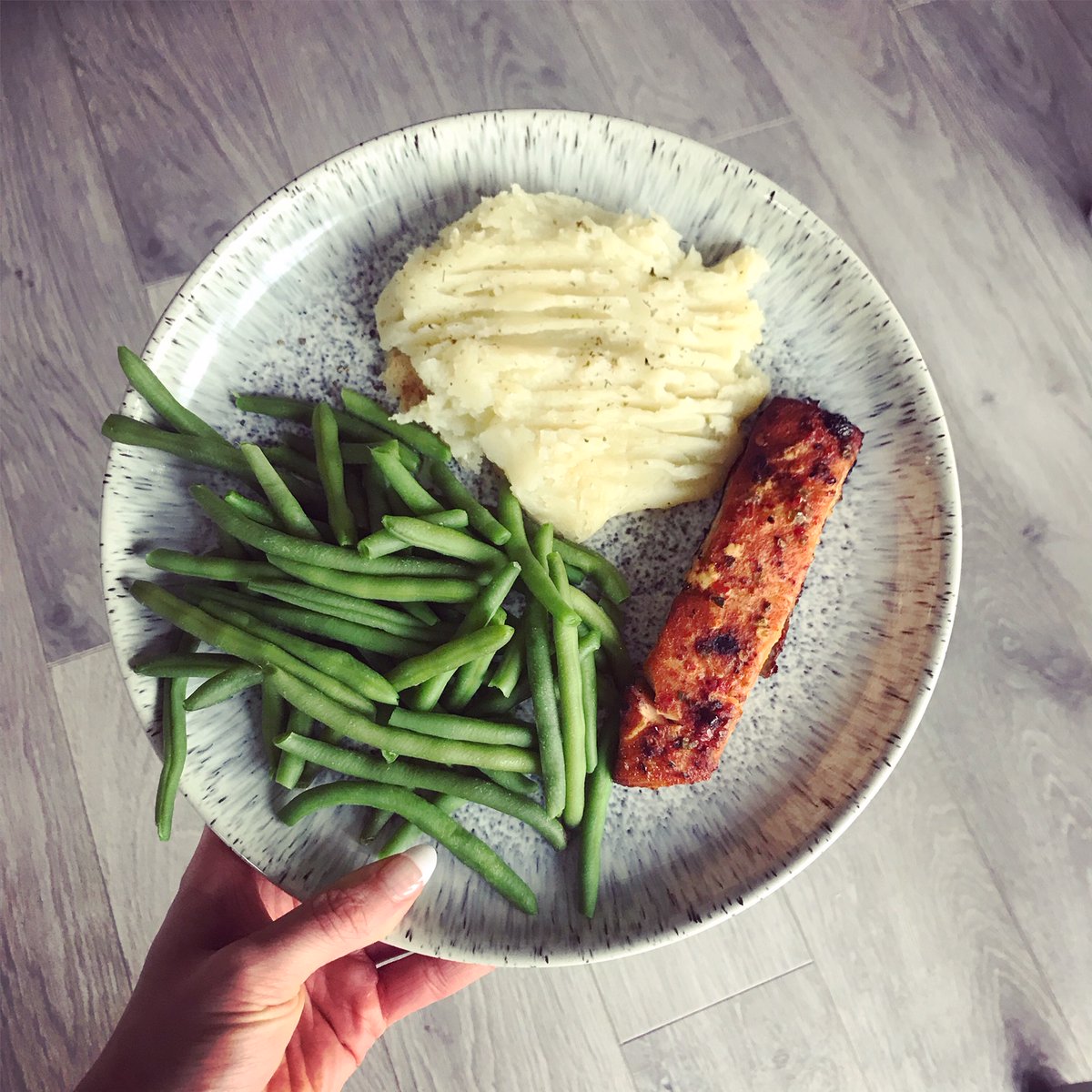SlimmingWorld's tweet photo. Say a big hello to #2021 and commit to your #WeightLossJourney with the help of our free 7-day #SWMenu plan π! Here are some of our own creations from the delicious #Recipe ideas. Sign up: https://t.co/6iKwiEabLs https://t.co/LwR2IYb6eS