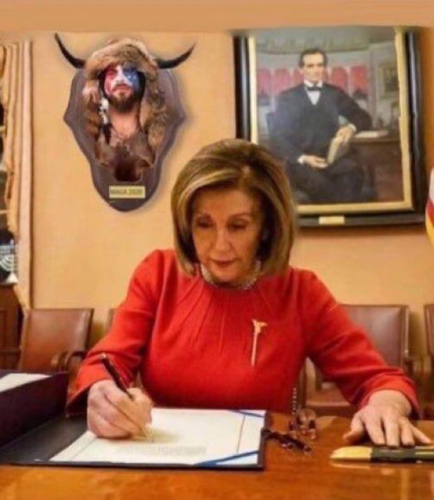 ErTpuZ_XUAMsVFY?format=jpg&name=900x900