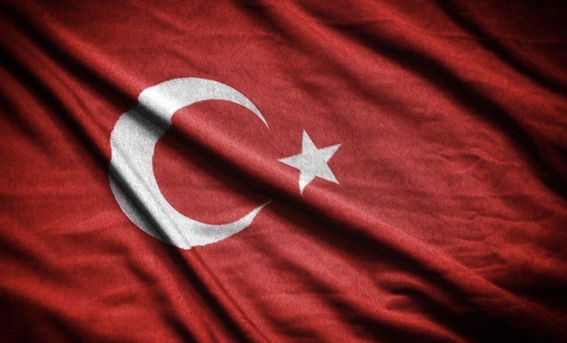 Diyarbakır Lice kırsalında teröristlerle çıkan çatışma sonucu şehit olan kahraman askerimize Allah’tan rahmet, ailelerine ve aziz milletimize başsağlığı diliyorum. Yaralı kahraman askerlerimize Rabbim’den acil şifalar diliyorum.