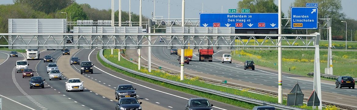 De tarieven voor verkeersboetes in 2021 zijn gestegen. 
bit.ly/2L7hjkv